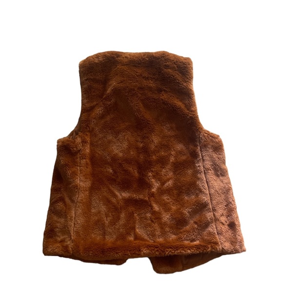 Stella & Dot Faux Fur Vest size Medium - Picture 2 of 2